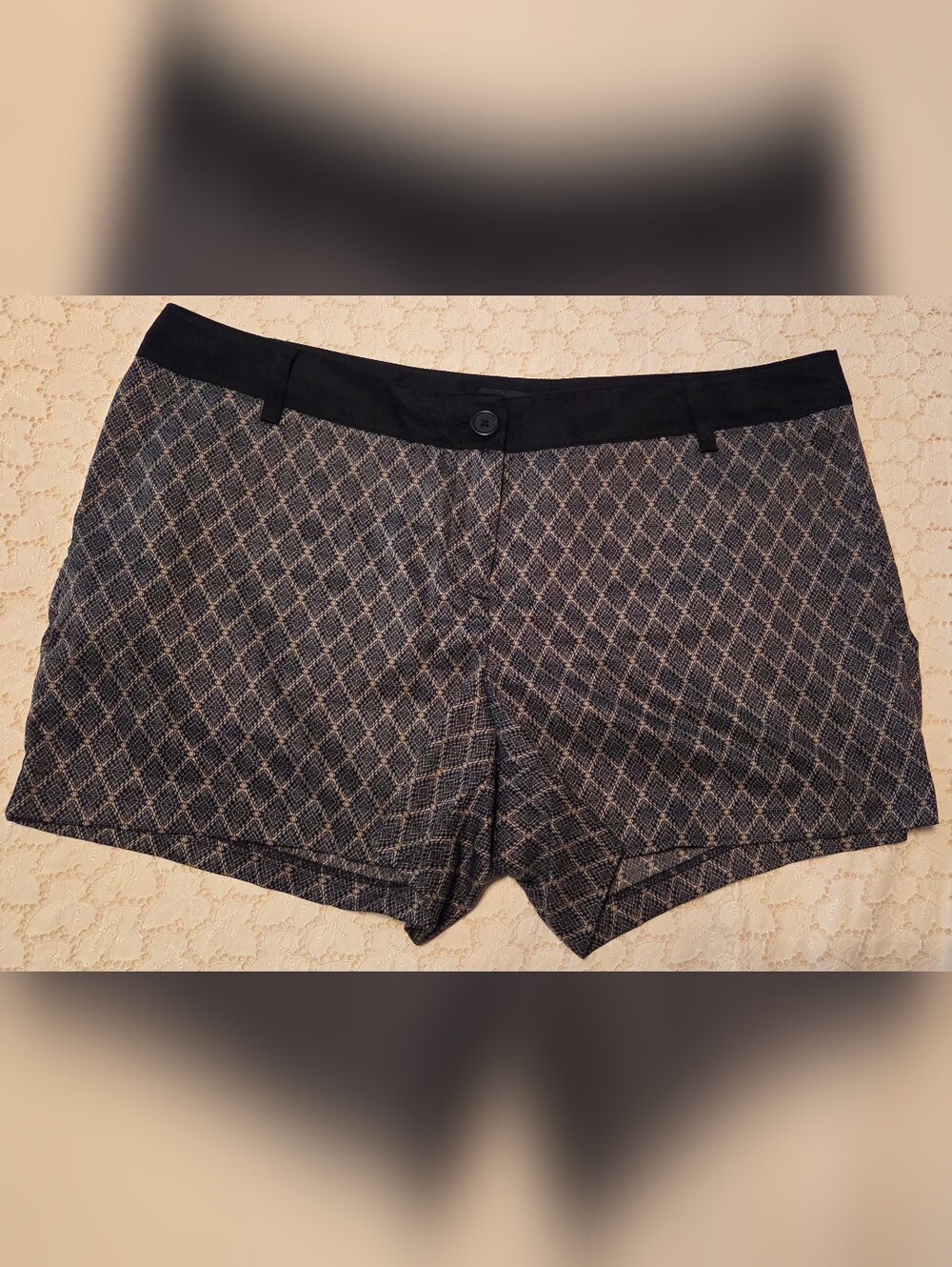 Mossimo Women's Patterned Dress Shorts in Black and Grey